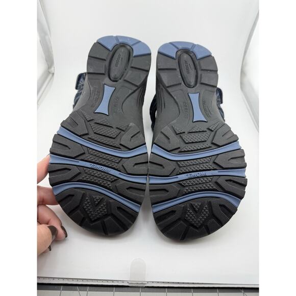 Sandals_&_Flip_Flops